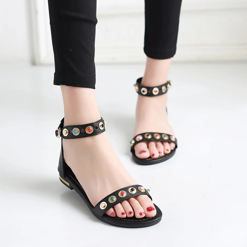 Women Sandals Genuine Leather Rivets Ankle Wrap Buckle Strap Flat Sole High Quality New Hot Sell Women's Summer Shoes SS005
Women Sandals Genuine Leather Rivets Ankle Wrap Buckle Strap Flat Sole High Quality New Hot Sell Women's Summer Shoes SS005