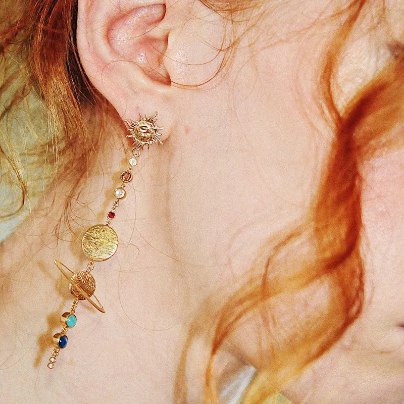 1 Pair Fashion Universe Galaxy Solar System Natural Stone Crystal Gold Carved Drop Earrings for Women Jewelry Gifts Accessories
1 Pair Fashion Universe Galaxy Solar System Natural Stone Crystal Gold Carved Drop Earrings for Women Jewelry Gifts Accessories