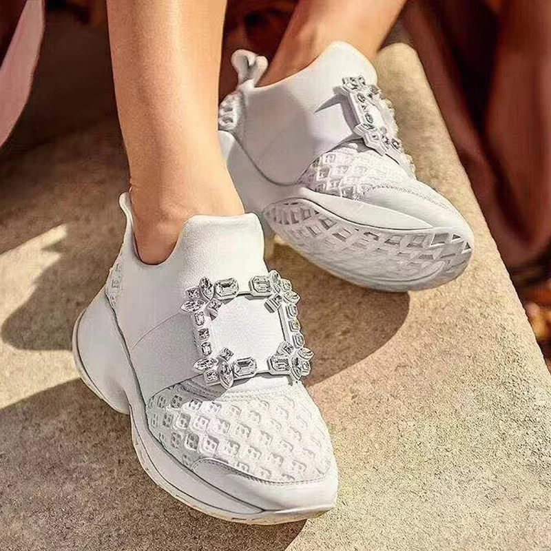Blingbling Rhinestone Square Buckle Luxury Brand Genuine Leather Women Shoes Plat Bottom Womens Sneakers Shoes 2019 Fashion New
Blingbling Rhinestone Square Buckle Luxury Brand Genuine Leather Women Shoes Plat Bottom Womens Sneakers Shoes 2019 Fashion New