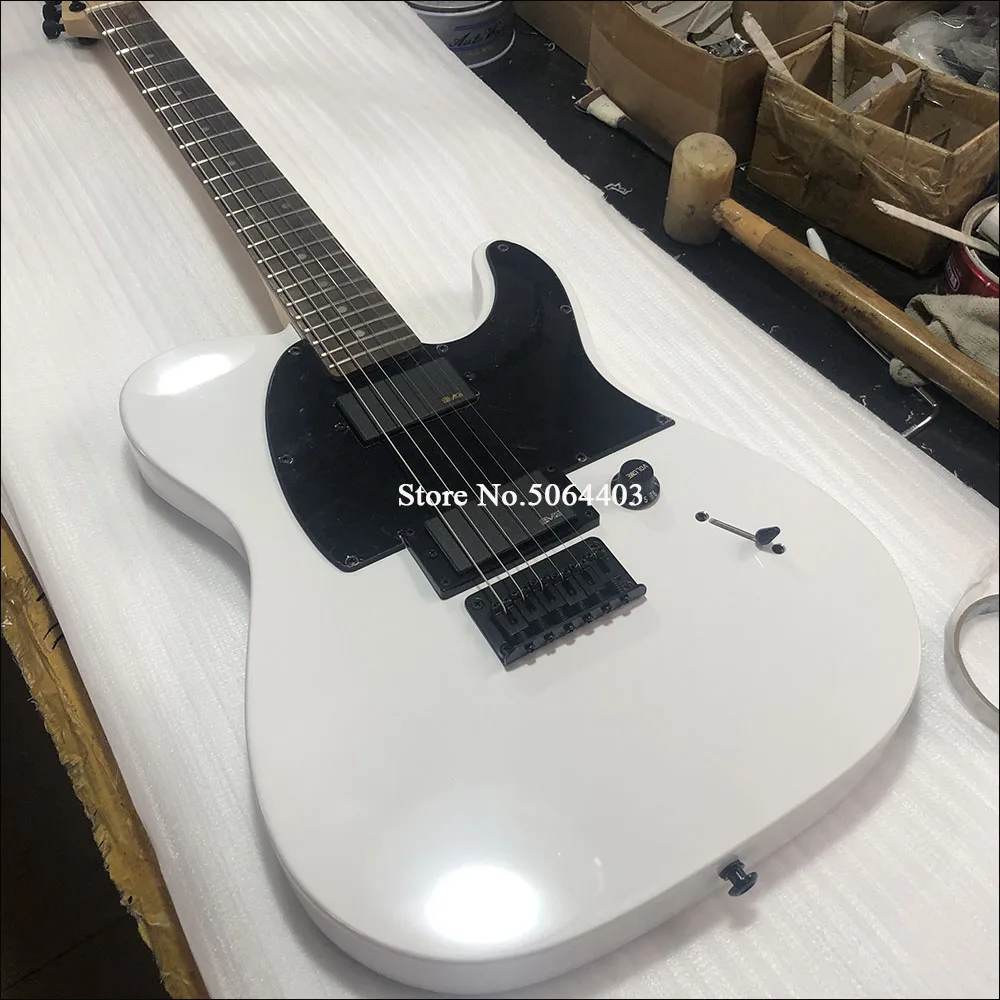 High quality 6 string electric guitar, white paint, black accessories, lock string twist, real photos, postage
High quality 6 string electric guitar, white paint, black accessories, lock string twist, real photos, postage