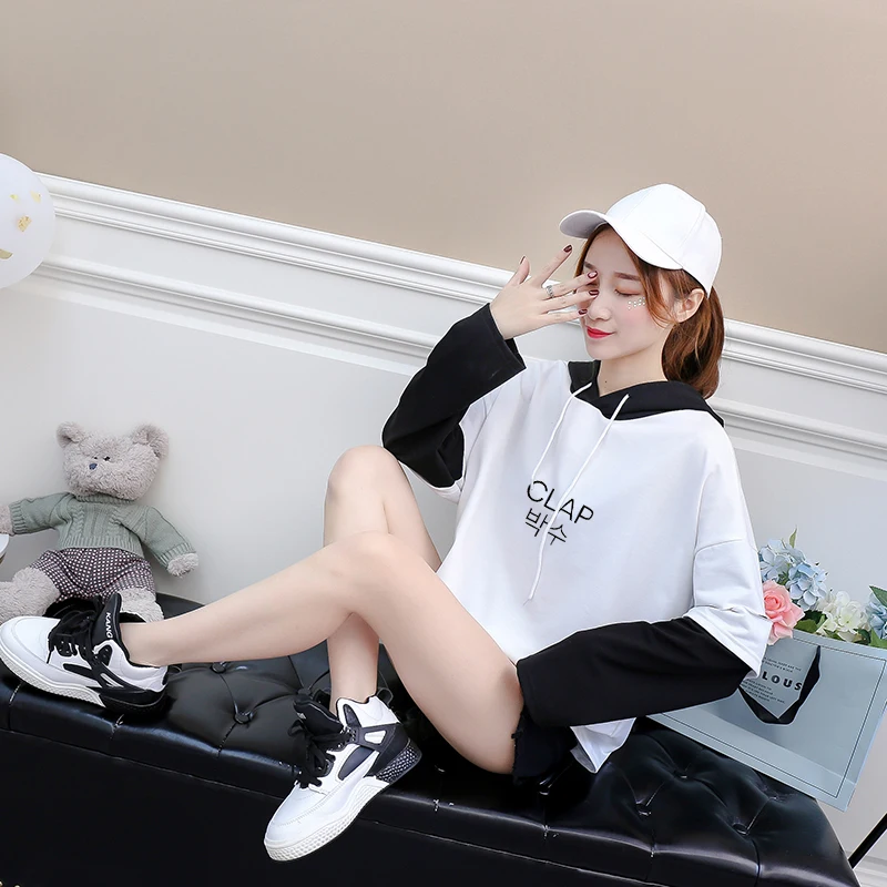 Women Kpop Splicing T Shirt 2018 Autumn Long Sleeve Drop Shoulder Tshirt Girls Casual CLAP Letter Tops Tee Female Korean Clothes
Women Kpop Splicing T Shirt 2018 Autumn Long Sleeve Drop Shoulder Tshirt Girls Casual CLAP Letter Tops Tee Female Korean Clothes