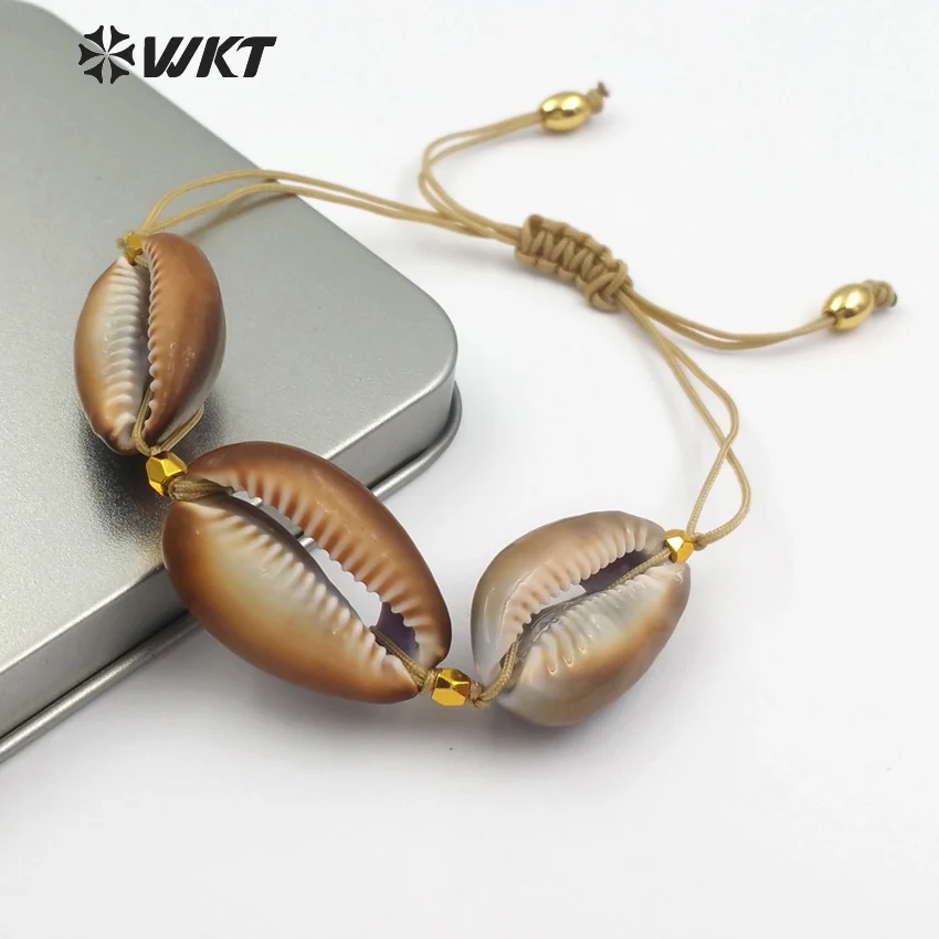 WT-B444 Natural Cowrie Shell Bracelet 3 Pieces Brown Grey Color Sea Shell With Metal Beads Charm Women Beach Bracelet Jewelry
WT-B444 Natural Cowrie Shell Bracelet 3 Pieces Brown Grey Color Sea Shell With Metal Beads Charm Women Beach Bracelet Jewelry