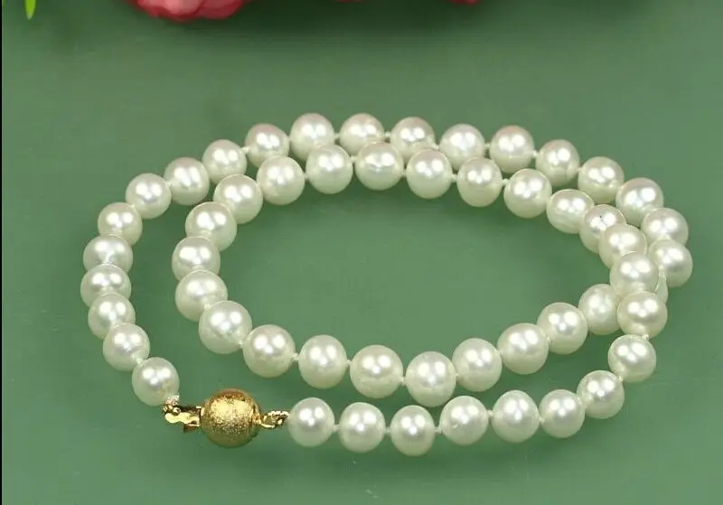hot Genuine AAA+ white 11-10mm perfect South Sea Round Pearl Necklace 18" t (9.13)
hot Genuine AAA+ white 11-10mm perfect South Sea Round Pearl Necklace 18" t (9.13)