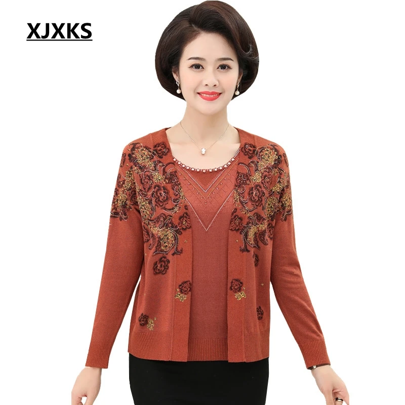 XJXKS 2019 Spring New Two-piece Set Casual Women Sweater Middle-aged Noble Plus Size Printing Cardigan Sweater And Knitted Tops
XJXKS 2019 Spring New Two-piece Set Casual Women Sweater Middle-aged Noble Plus Size Printing Cardigan Sweater And Knitted Tops