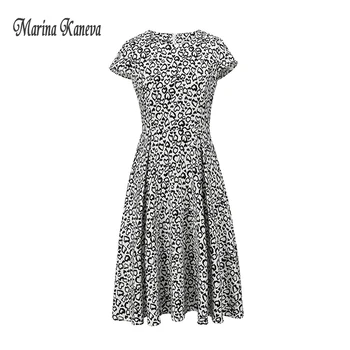 Women Plaid Dress 2018 Summer Round Neck Short Sleeve Plaid Retro Knee Length Dress Women Plus Size M-4XL Casual Gray Dress
Women Plaid Dress 2018 Summer Round Neck Short Sleeve Plaid Retro Knee Length Dress Women Plus Size M-4XL Casual Gray Dress