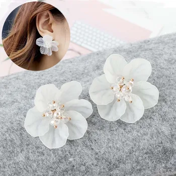 Elegant Acrylic Crystal Big Flower Shape Stud Earrings For Women Oorbellen Pendientes Mujer Moda Statement Earring
Elegant Acrylic Crystal Big Flower Shape Stud Earrings For Women Oorbellen Pendientes Mujer Moda Statement Earring
