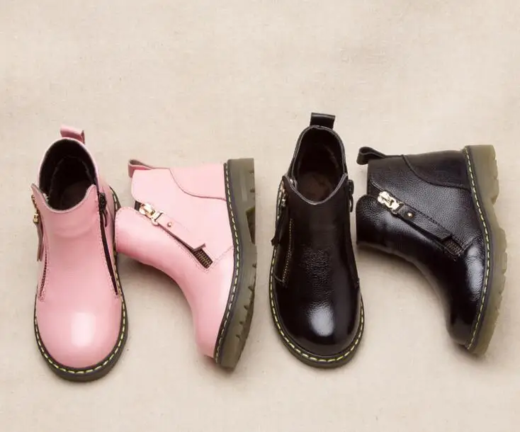 Autumn winter Genuine Leather girls leather shoes Princess cotton boots Plus velvet high-top children's snow boots Boy cowhide
Autumn winter Genuine Leather girls leather shoes Princess cotton boots Plus velvet high-top children's snow boots Boy cowhide