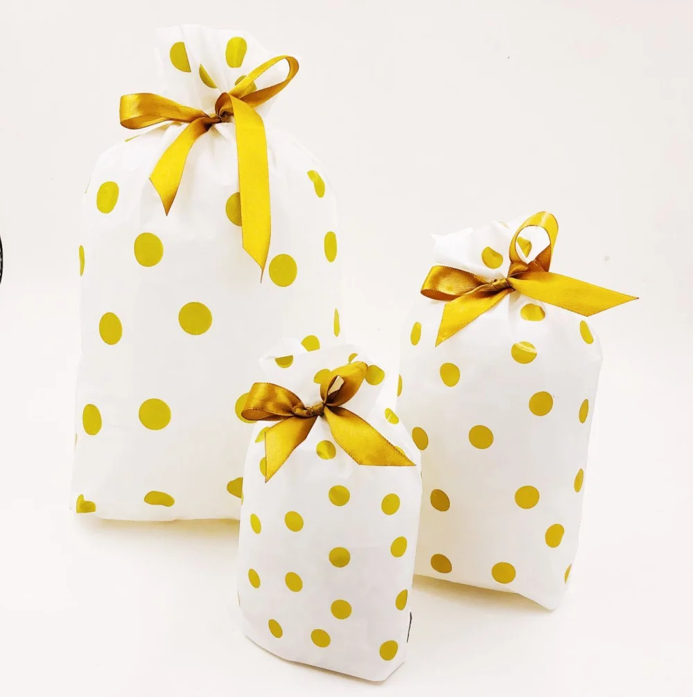 10pcs Golden dots Gift Bag with Drawstring Candy Bags, Plastic Favor Bag Drawstring Cookie Bags for Holiday Party Favors
10pcs Golden dots Gift Bag with Drawstring Candy Bags, Plastic Favor Bag Drawstring Cookie Bags for Holiday Party Favors