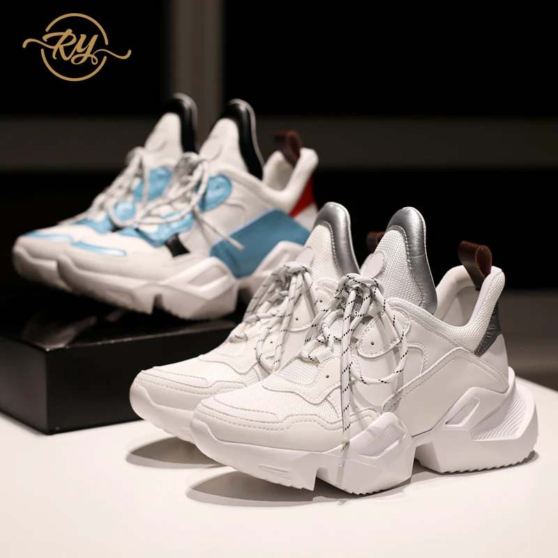 RY-RELAA women sneakers 2018 fashion Genuine Leather luxury shoes women designers INS style white sneakers women casual shoes
RY-RELAA women sneakers 2018 fashion Genuine Leather luxury shoes women designers INS style white sneakers women casual shoes