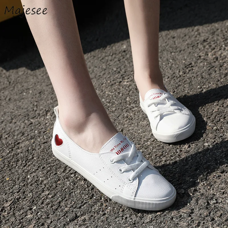 Vulcanize Shoes Women Heart-shaped Trendy All-match Cute Flat with Womens Lace-up Outside Classic Simple Chic Female Leisure New
Vulcanize Shoes Women Heart-shaped Trendy All-match Cute Flat with Womens Lace-up Outside Classic Simple Chic Female Leisure New