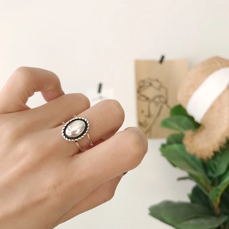 925 sterling silver ring fashion retro old glossy oval ring opening adjustable wild simple female grils silver hand jewelry
925 sterling silver ring fashion retro old glossy oval ring opening adjustable wild simple female grils silver hand jewelry