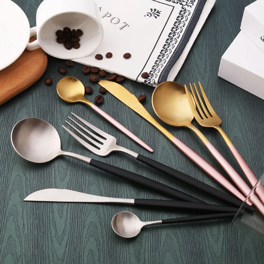 Urijk 4Pcs/Set Dinnerware Set Royal Gold Cutlery Dinner Tableware Stainless Steel Western Style Fork Set Kitchen Accessories
Urijk 4Pcs/Set Dinnerware Set Royal Gold Cutlery Dinner Tableware Stainless Steel Western Style Fork Set Kitchen Accessories