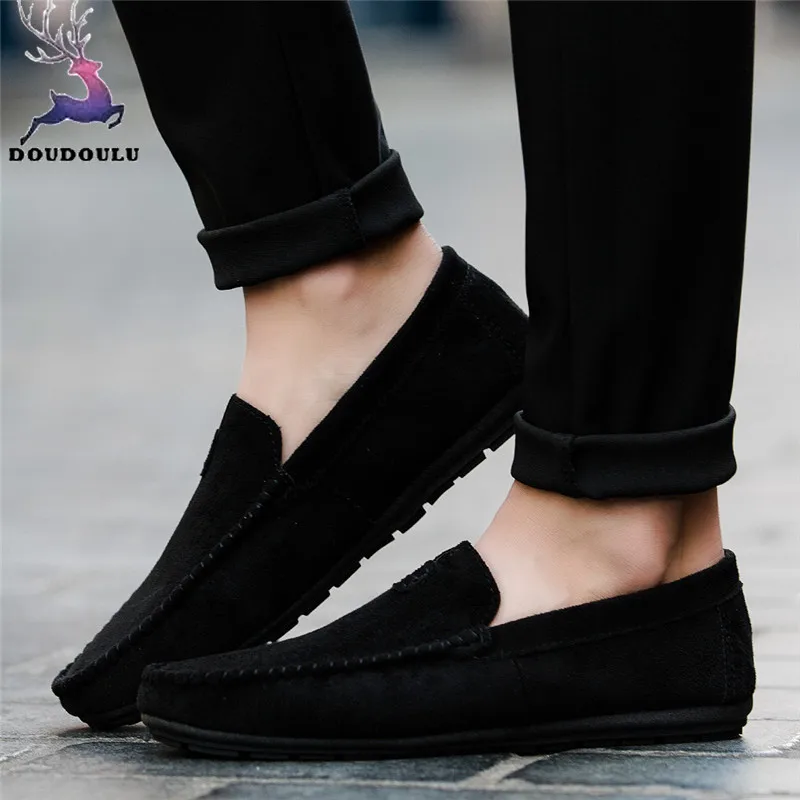 Summer Style Men Shoes Young Cool Men's Casual And Comfortable Driving Bean Solid Mens Shoes zapatos hombre Plus Size 39~44
Summer Style Men Shoes Young Cool Men's Casual And Comfortable Driving Bean Solid Mens Shoes zapatos hombre Plus Size 39~44