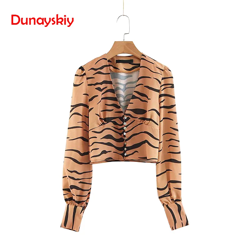 Autumn Vintage Womens Tops And Blouses Long Sleeve Crop Top Tiger Striped Chiffon Blouse Women Shirts Tunic Ladies Tops
Autumn Vintage Womens Tops And Blouses Long Sleeve Crop Top Tiger Striped Chiffon Blouse Women Shirts Tunic Ladies Tops
