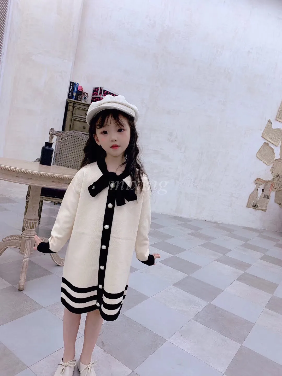 2019 autumn new style wild children's sweater girl's Korean version of the trend of sweaters
2019 autumn new style wild children's sweater girl's Korean version of the trend of sweaters