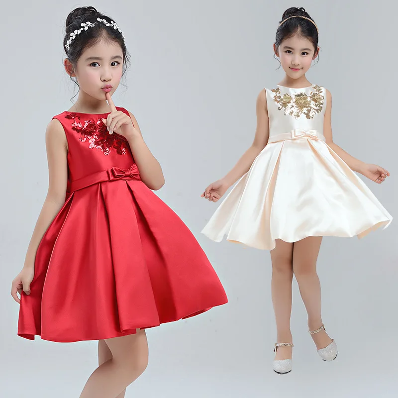 Retail Children Girl Dress Wedding Party Girls Dresses First Birthday Appliques Princess Flower Girl Dress WGL8020
Retail Children Girl Dress Wedding Party Girls Dresses First Birthday Appliques Princess Flower Girl Dress WGL8020