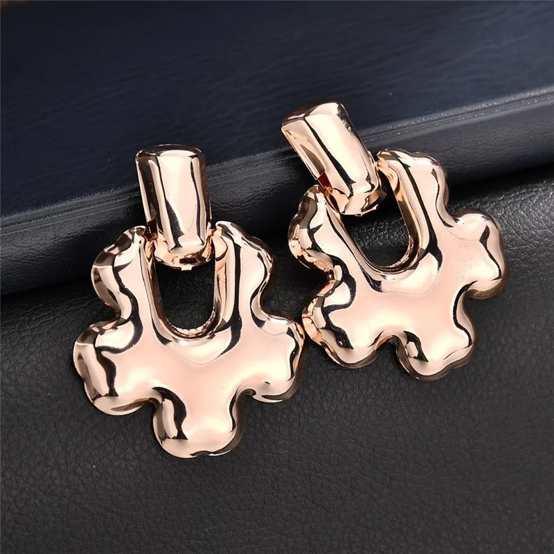 2019 Exaggerated Metal Glossy Geometric Earrings Female New Fashion Temperament EarringsEarrings For Women Jewelry Dropshiping
2019 Exaggerated Metal Glossy Geometric Earrings Female New Fashion Temperament EarringsEarrings For Women Jewelry Dropshiping