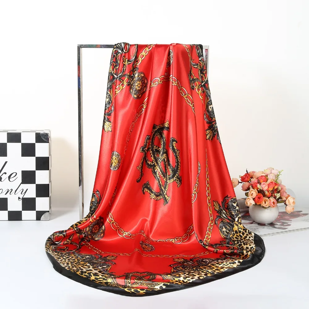 Italy runway senior silk satin cloth silk silk fabric hot new fashion 90cm x 90cm
Italy runway senior silk satin cloth silk silk fabric hot new fashion 90cm x 90cm