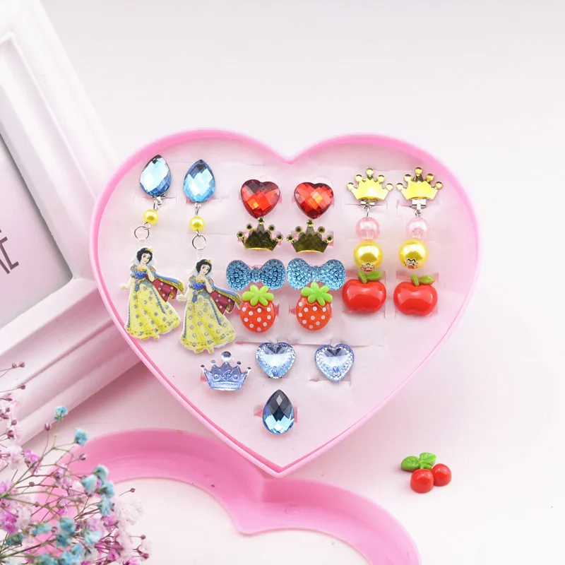 Disney cartoon Frozen children clip earring no ear hole+ring Elsa doll accessories stud dangle ear girl birthday gift makeup toy
Disney cartoon Frozen children clip earring no ear hole+ring Elsa doll accessories stud dangle ear girl birthday gift makeup toy