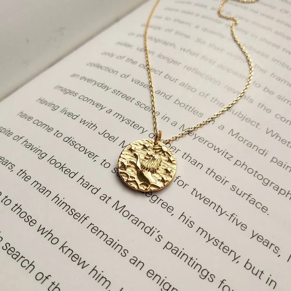 fashion jeweley women necklace 925 Sterling Silver image lion coin round Pendant Necklaces girl female gift 45cm length
fashion jeweley women necklace 925 Sterling Silver image lion coin round Pendant Necklaces girl female gift 45cm length