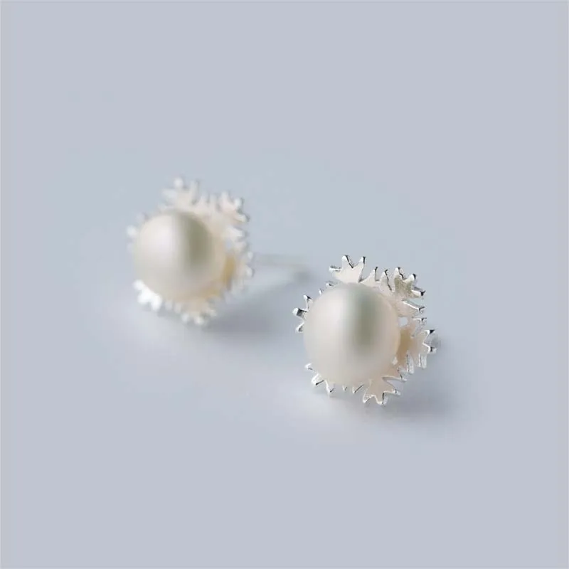 Flower Simulated Pearl 925 Sterling Silver Stud Earrings for Women Girl Fashion Jewelry Wholesale
Flower Simulated Pearl 925 Sterling Silver Stud Earrings for Women Girl Fashion Jewelry Wholesale