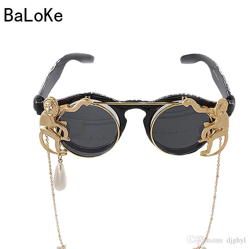 2019 Hot Fashion Retro Round Monkey Metal Chain Decoration Baroque Sunglasses Women Fashion Designer Clamshell Cool Eyewear
2019 Hot Fashion Retro Round Monkey Metal Chain Decoration Baroque Sunglasses Women Fashion Designer Clamshell Cool Eyewear