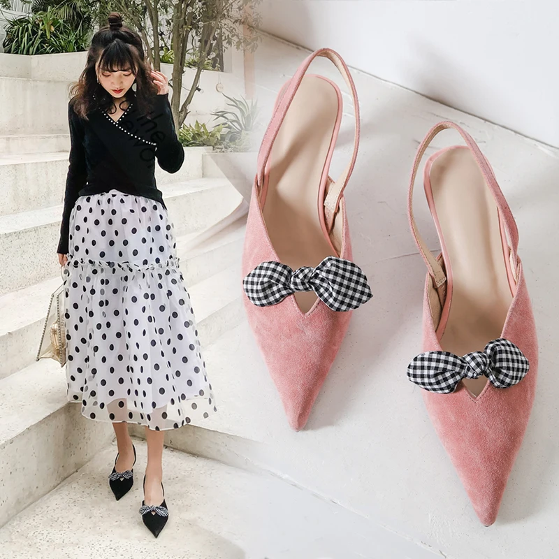 Mid-heeled ladies sandals pointed bow women's shoes stiletto sheep suede leather scrub sandals sweet pink women's sandals
Mid-heeled ladies sandals pointed bow women's shoes stiletto sheep suede leather scrub sandals sweet pink women's sandals
