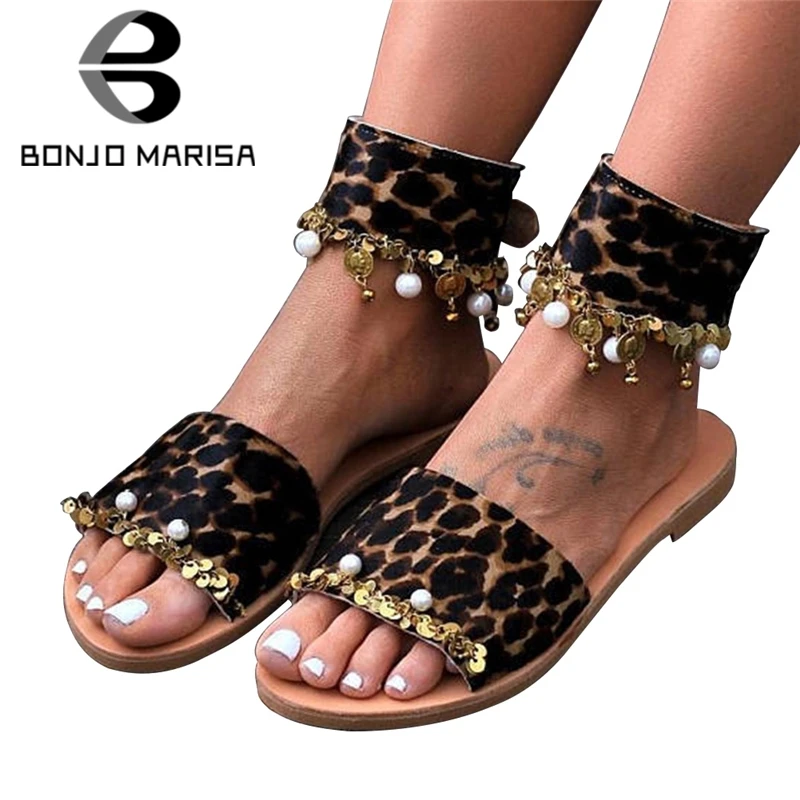 BONJOMARISA 2019 New Drop Shipping Women Summer Flat Slippers Ladies Large Size 34-43 Decorate Leopard Casual Slides Shoes Woman
BONJOMARISA 2019 New Drop Shipping Women Summer Flat Slippers Ladies Large Size 34-43 Decorate Leopard Casual Slides Shoes Woman