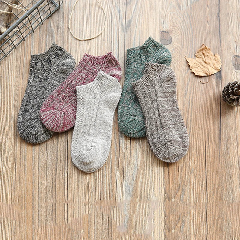 1Pair / Lot Summer New Cotton Women Short Sock Casual Wild No Trace Socks Solid Color Stripes Fashion Ladies Socks
1Pair / Lot Summer New Cotton Women Short Sock Casual Wild No Trace Socks Solid Color Stripes Fashion Ladies Socks