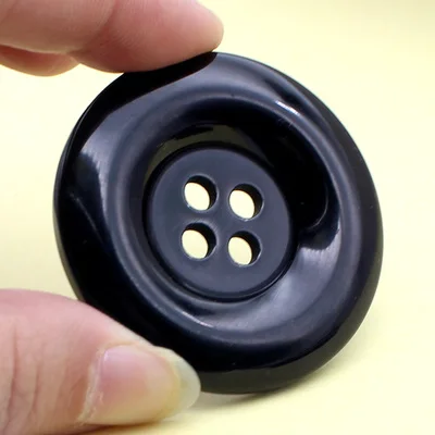 Free shipping 10pcs/lot 25mm-50mm black large decorative buttons resin button coat button garment textile accessories
Free shipping 10pcs/lot 25mm-50mm black large decorative buttons resin button coat button garment textile accessories