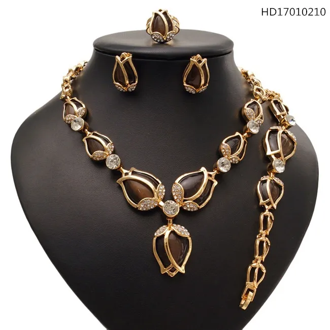 YULAILI Bride Wedding Jewelry Rose Design Fashion Women Anniversary Gold Flower Jewelry Sets Ladies Accessories 
YULAILI Bride Wedding Jewelry Rose Design Fashion Women Anniversary Gold Flower Jewelry Sets Ladies Accessories