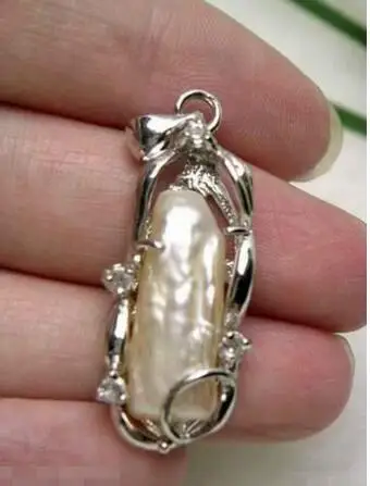 Hot sale new Style >>>>>Unique 8x18mm white Akoya cultured pearl pendant necklace
Hot sale new Style >>>>>Unique 8x18mm white Akoya cultured pearl pendant necklace
