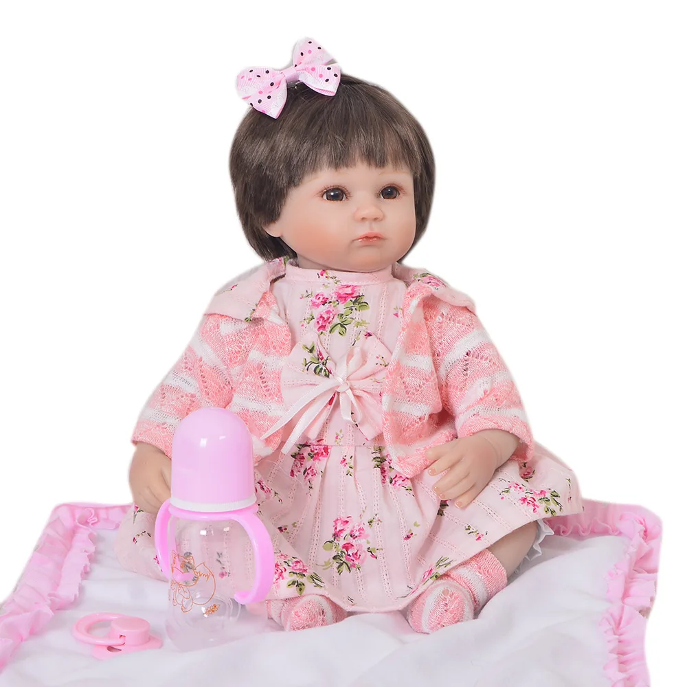 43cm Silicone Reborn baby doll Realista bebe dolls bonecas Princess Children Birthday Gift cloth body girl doll
43cm Silicone Reborn baby doll Realista bebe dolls bonecas Princess Children Birthday Gift cloth body girl doll