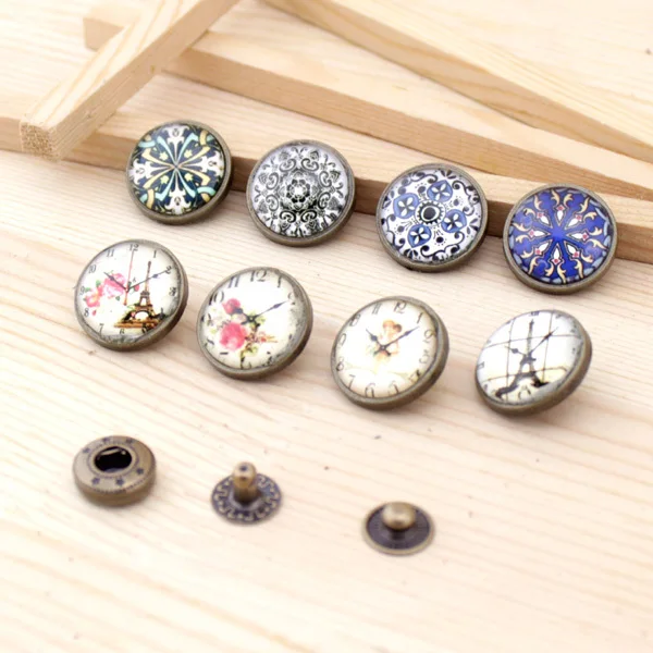 18MM Round vintage Time gem Metal snap button Patchwork DIY accessories craft buttons 8set/lot
18MM Round vintage Time gem Metal snap button Patchwork DIY accessories craft buttons 8set/lot