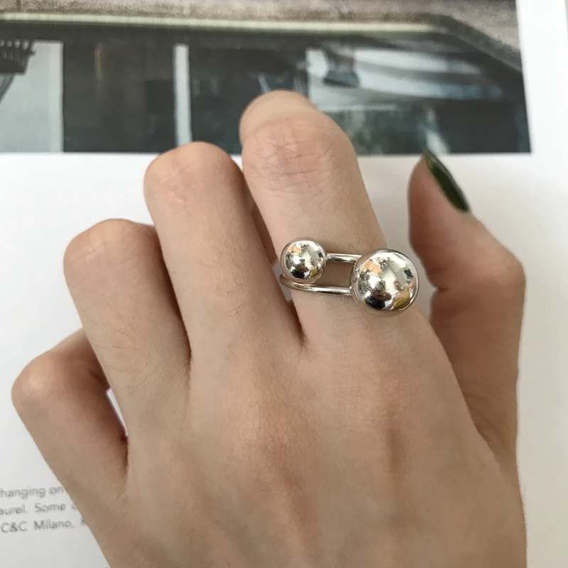 Korean Big And Small Ball Ring 925 Sterling Silver Adjustable White Gold Polished Women Ring Elegant Female Ring Fashion Jewelry
Korean Big And Small Ball Ring 925 Sterling Silver Adjustable White Gold Polished Women Ring Elegant Female Ring Fashion Jewelry