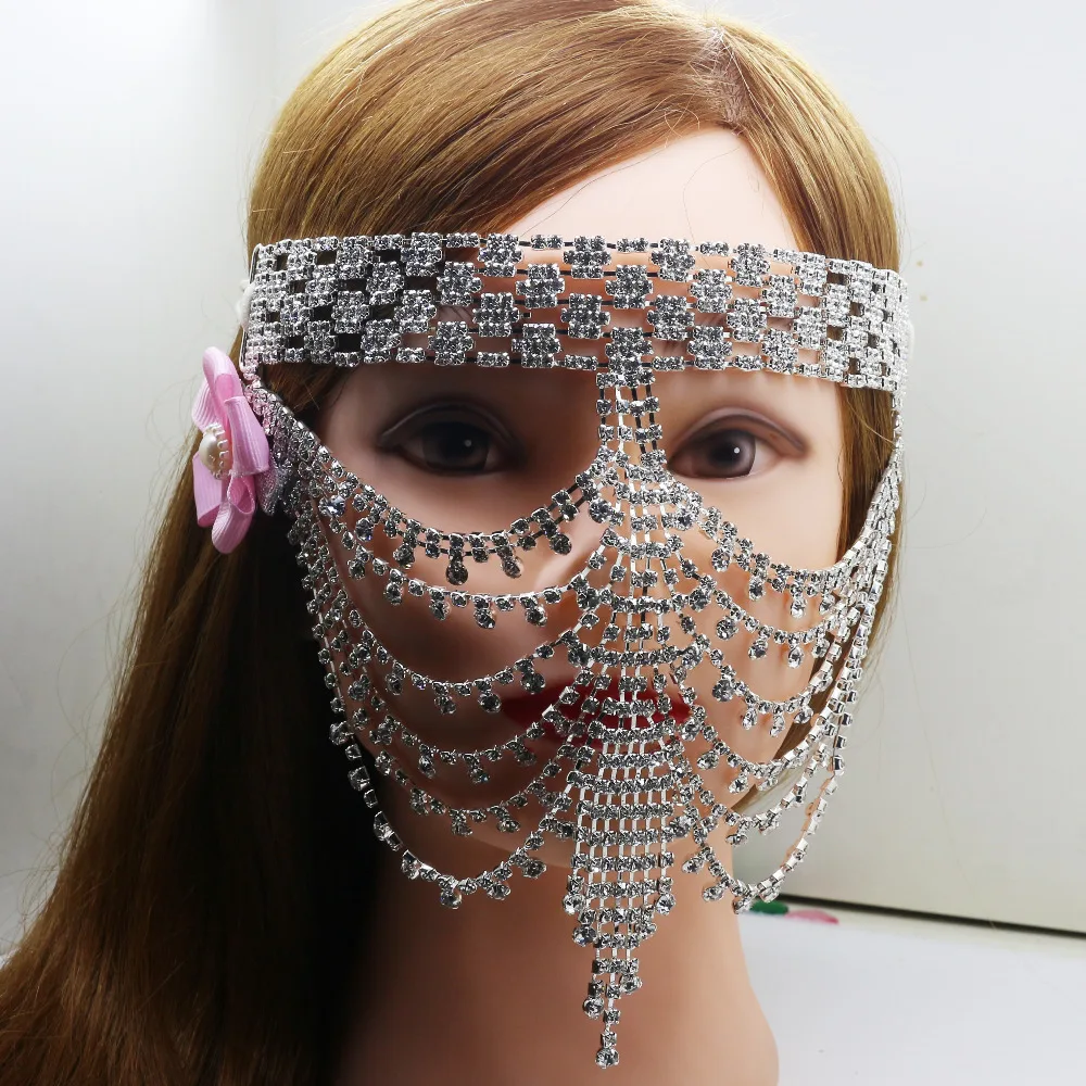 Sexy Mascherata Maschera Principessa Fancy Strass Maschera per le Donne Del Partito di Travestimento Maschere Festa Di Natale
Sexy Mascherata Maschera Principessa Fancy Strass Maschera per le Donne Del Partito di Travestimento Maschere Festa Di Natale