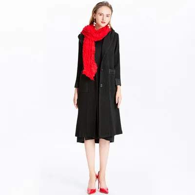 Miyake fold two-piece set pleated long sleeve hooded Windbreaker+ large swing sleeveless o-neck dress two-piece set IN STOCK
Miyake fold two-piece set pleated long sleeve hooded Windbreaker+ large swing sleeveless o-neck dress two-piece set IN STOCK