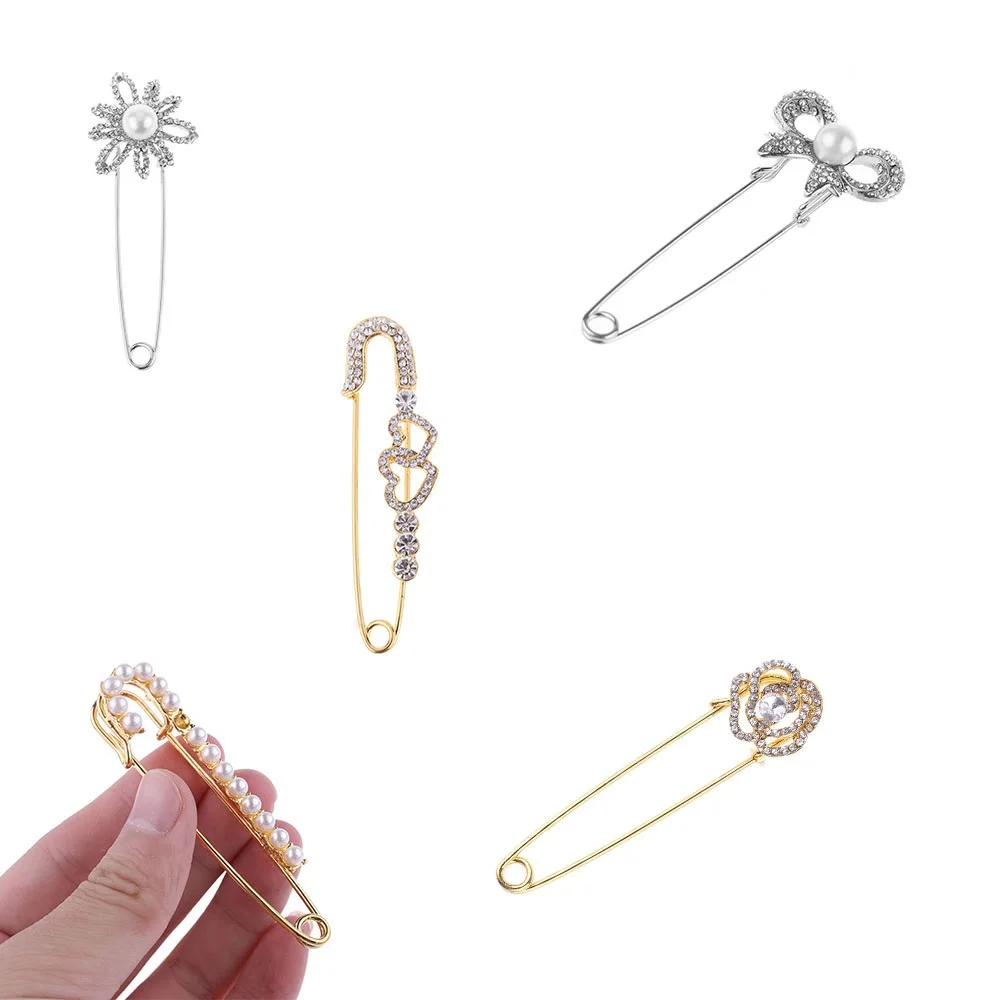 New Fashion 1Pcs Large Durable Rose Gold Crystal Metal Brooch Safety Rhinestone Brooch Pins Scarves Collar Sweater Neck Brooch
New Fashion 1Pcs Large Durable Rose Gold Crystal Metal Brooch Safety Rhinestone Brooch Pins Scarves Collar Sweater Neck Brooch