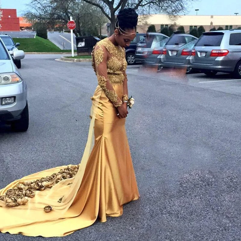 Vestido De Fiesta Sexy Gold Mermaid Prom Gown Golden Flowers Sheer Long Sleeves Open Back Wedding Party Dress
Vestido De Fiesta Sexy Gold Mermaid Prom Gown Golden Flowers Sheer Long Sleeves Open Back Wedding Party Dress