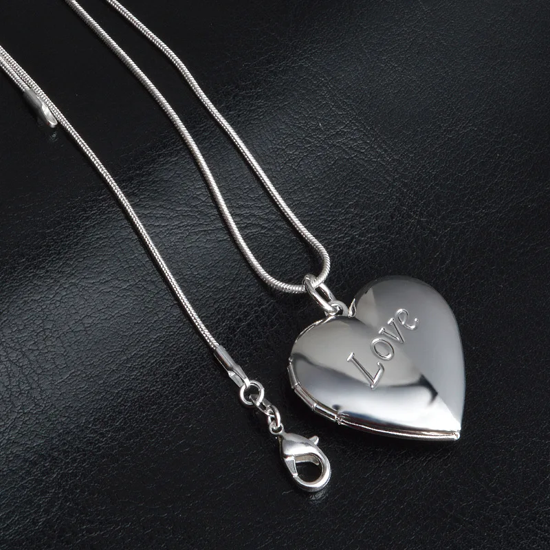 925 Silver Memory Floating Charm Locket Necklace Love Letter Heart Photo Frame Necklace Women Colares Femininos Best Friend Gift
925 Silver Memory Floating Charm Locket Necklace Love Letter Heart Photo Frame Necklace Women Colares Femininos Best Friend Gift