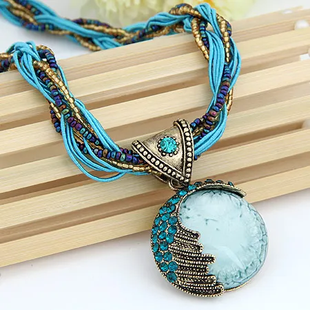 

LEMOER Bohemian Style Jewelry Crystal Angel Wing Round Gem Pendant Necklace Multilayer Bead Chain Handmade Style Retro Necklace