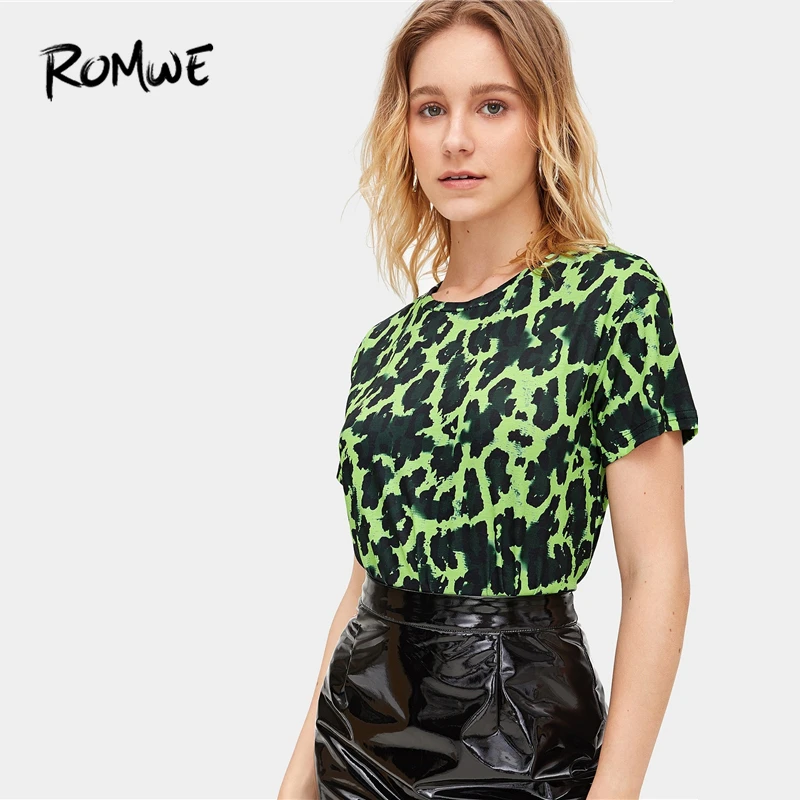 ROMWE Neon Green Leopard Print Tee 2019 Bright Green Stretchy Summer Basic Women T-shirt Short Sleeve Chic Ladies Tops
ROMWE Neon Green Leopard Print Tee 2019 Bright Green Stretchy Summer Basic Women T-shirt Short Sleeve Chic Ladies Tops