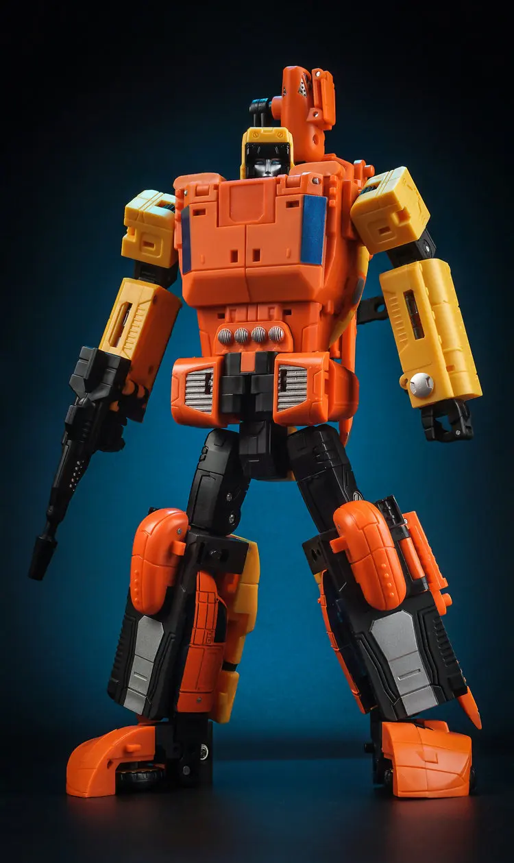 Unique Toys UT Y-03 Y03 Sworder Sandstorm Transformation Action Figure
Unique Toys UT Y-03 Y03 Sworder Sandstorm Transformation Action Figure