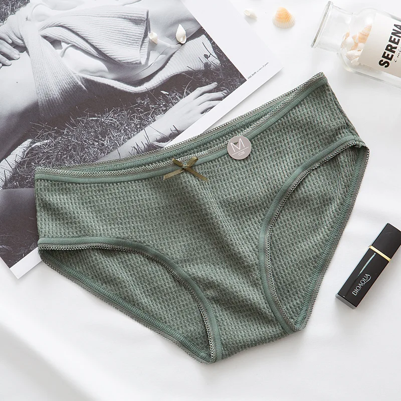 Factory direct sale ladies' briefs new product lace edge color yarn thread waist no mark pure cotton underwear women transparent
Factory direct sale ladies' briefs new product lace edge color yarn thread waist no mark pure cotton underwear women transparent