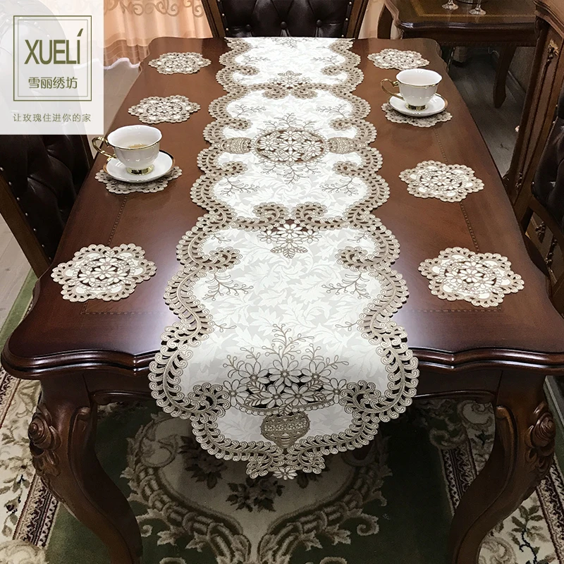 Ivory white lace High-end luxury embroidery cloth art table cloth Tea table runner cover Table mat Dust cover towel 1pc HTJC
Ivory white lace High-end luxury embroidery cloth art table cloth Tea table runner cover Table mat Dust cover towel 1pc HTJC