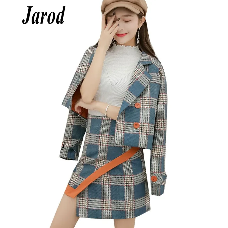 2018 Autumn Formal skirts Suits Women OL Two Piece Set Double-breasted plaid short jacket Coat+High waist Irregular skirts
2018 Autumn Formal skirts Suits Women OL Two Piece Set Double-breasted plaid short jacket Coat+High waist Irregular skirts