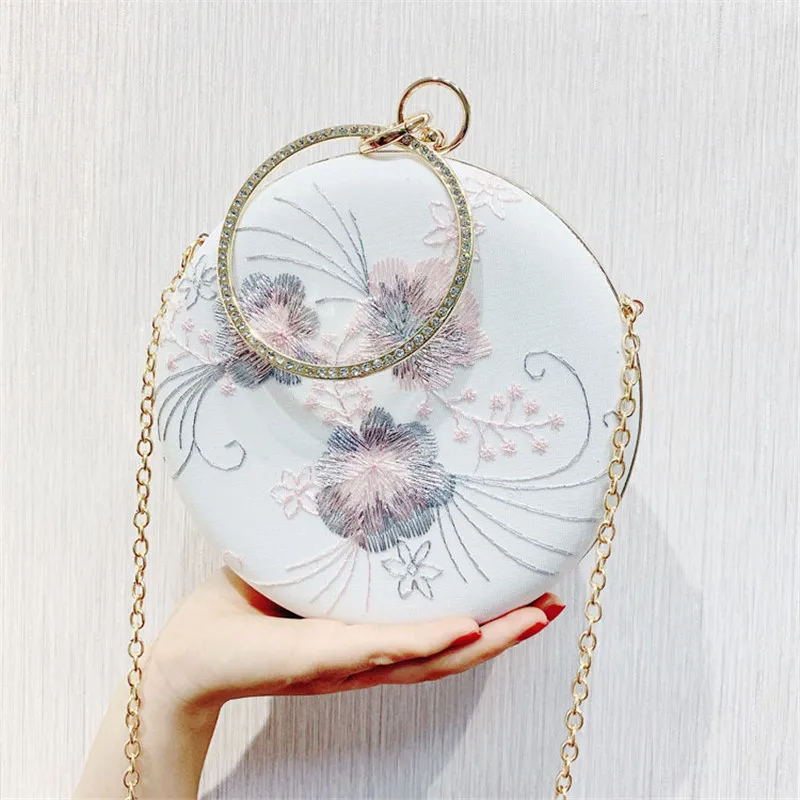 2023 Round Shaped Clutch Bags Embroidery Flowers Wallets Diamond Handel Wedding Banquet Bags Drop Shippibg
2023 Round Shaped Clutch Bags Embroidery Flowers Wallets Diamond Handel Wedding Banquet Bags Drop Shippibg