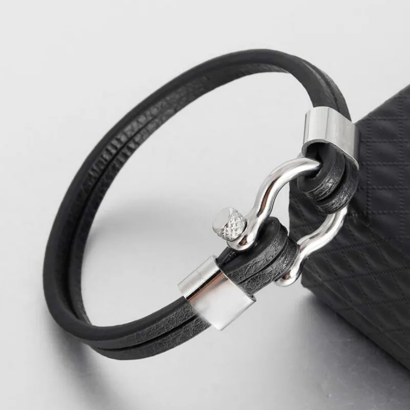 Leather Bracelet Stainless Steel Horseshoe Buckle Leather Braid Leather Bracelet European and American Men's Leather Jewelry
Leather Bracelet Stainless Steel Horseshoe Buckle Leather Braid Leather Bracelet European and American Men's Leather Jewelry