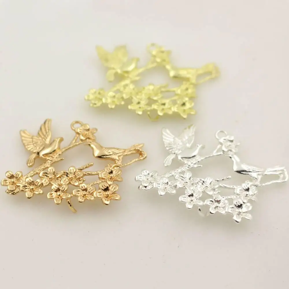 Filigree Flower Lover Birds on Branch Pendant Charms Connectors Metal High Quality Gold Color DIY Stuffs Jewelry Accessories
Filigree Flower Lover Birds on Branch Pendant Charms Connectors Metal High Quality Gold Color DIY Stuffs Jewelry Accessories