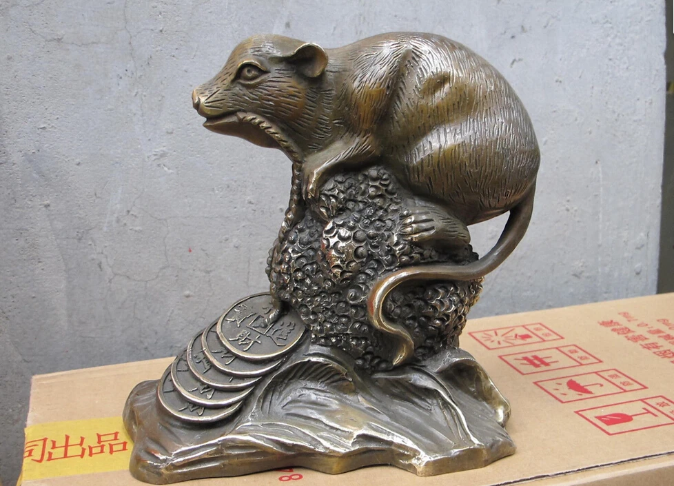 8"China Chinese Bronze Lucky sculpture Mouse to amass wealth COIN money Lao Shu
8"China Chinese Bronze Lucky sculpture Mouse to amass wealth COIN money Lao Shu